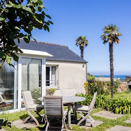 Holiday home Maison Bretonne Madame Est Servie 4 *